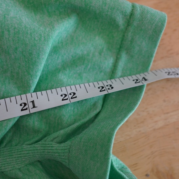 Athleta Green Ruched Performance Top Size S - Picture 7 of 10